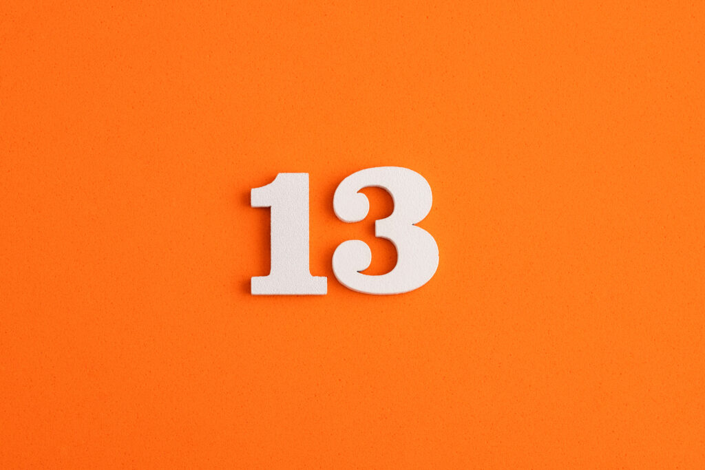 ペルソナ設定で検討すべき13の要素
